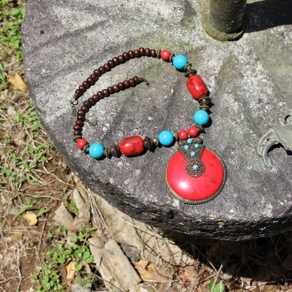 Big Red Tribal Cultural Statement Necklace - Picture 4 of 15